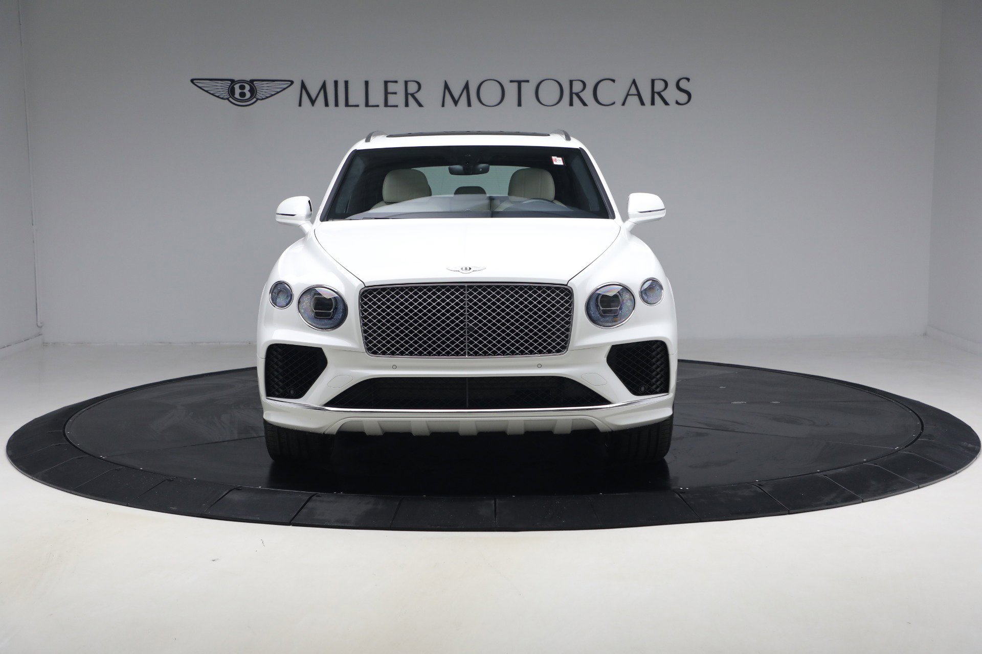 Used 2023 Bentley Bentayga image 12