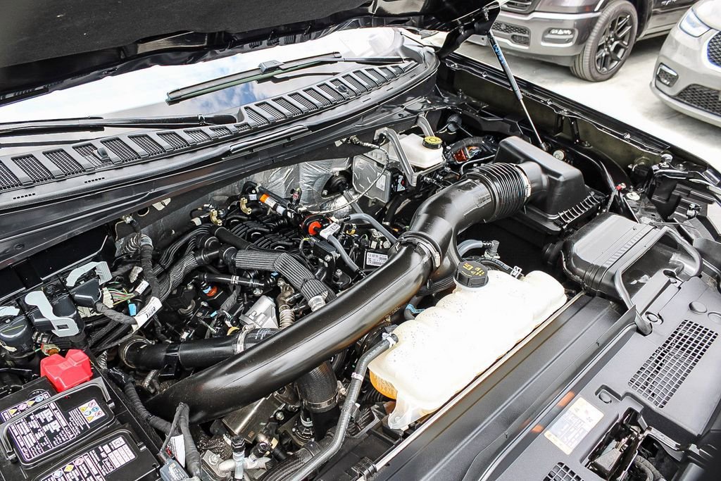 Used 2025 Ford Expedition Platinum AWD/4WD image 29