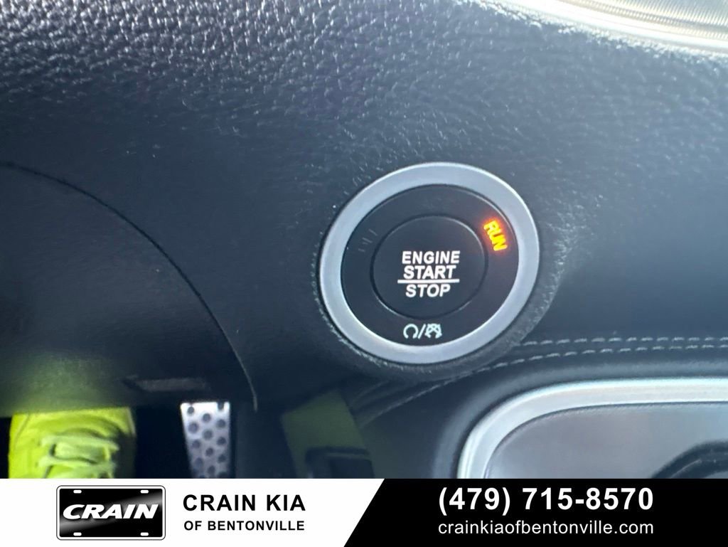 Used 2020 Dodge Challenger R/T RWD image 31