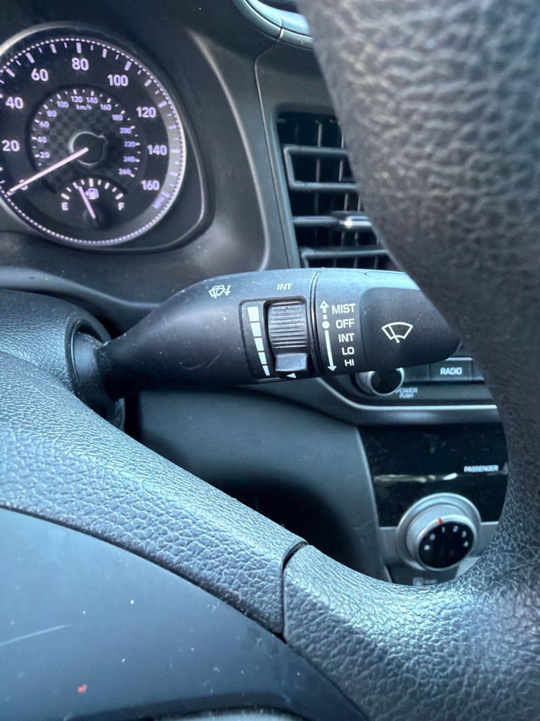 Used 2019 Hyundai Elantra SEL w/ Cargo Package FWD image 18