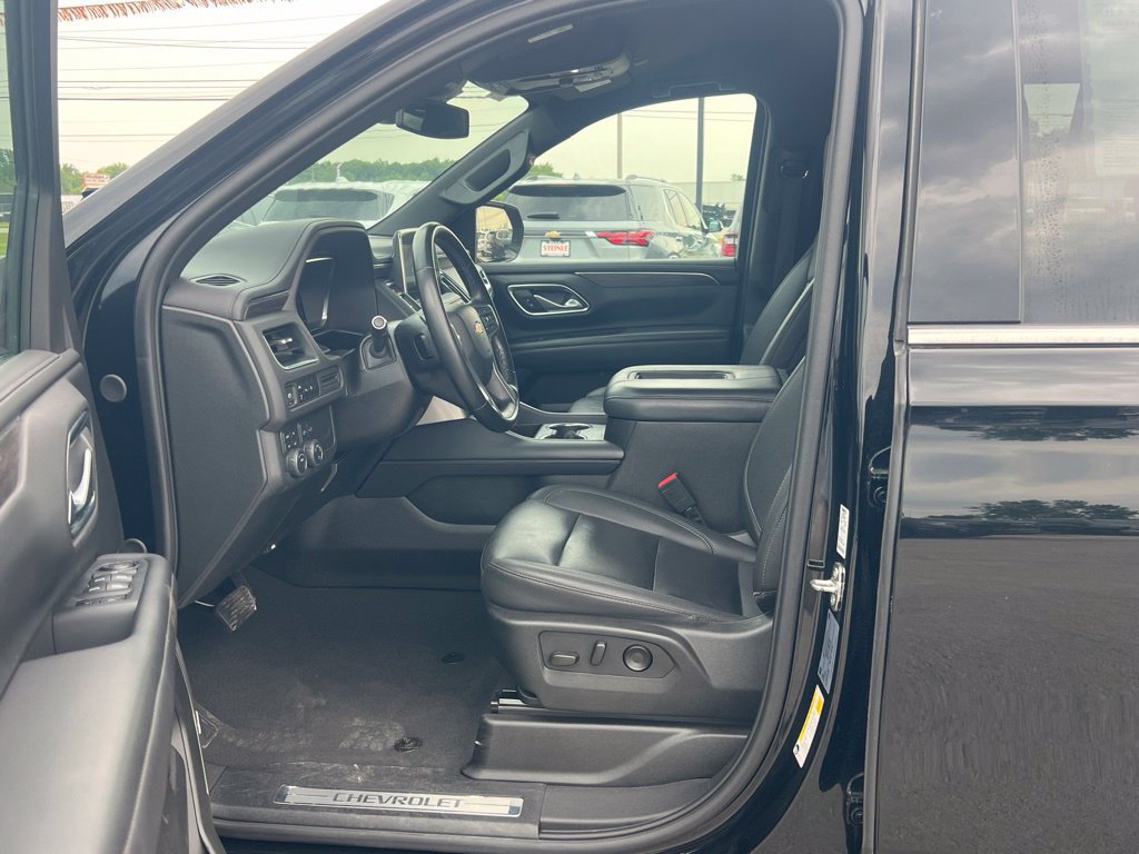 Used 2024 Chevrolet Tahoe LT AWD/4WD image 14