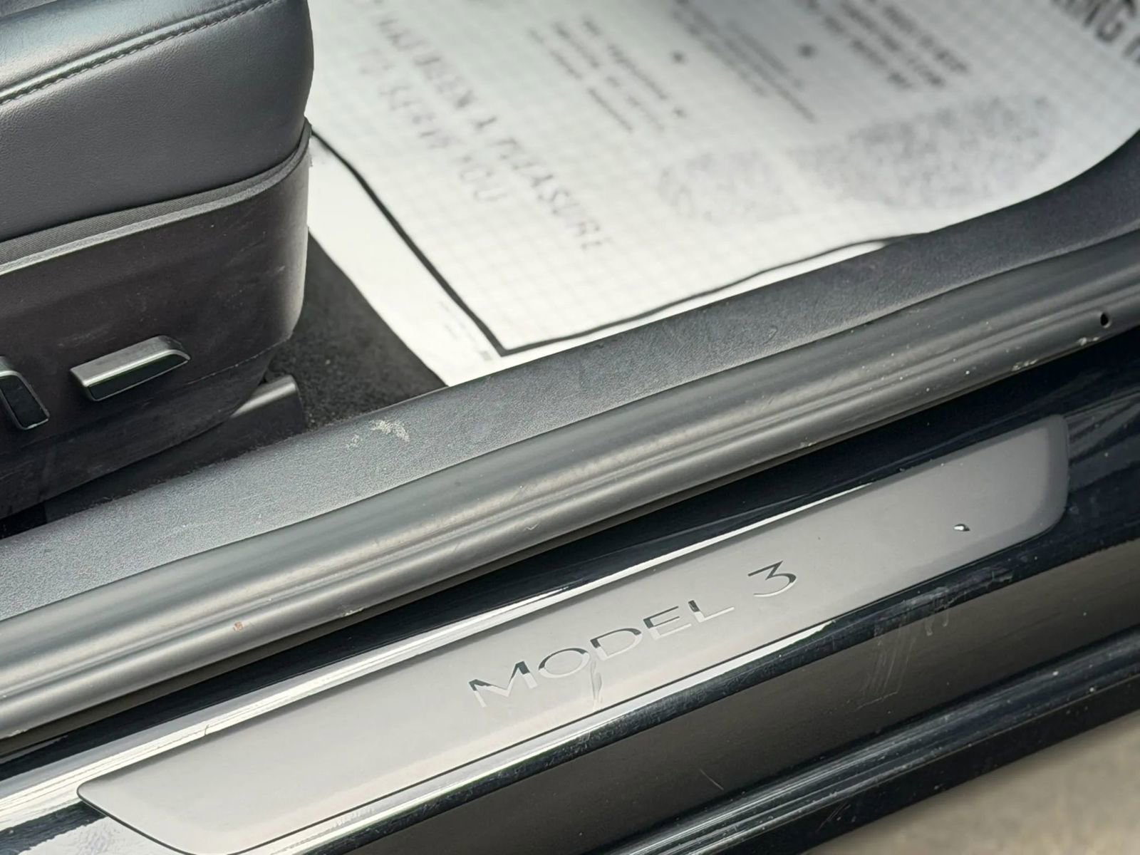 Used 2022 Tesla Model 3 Standard Range image 22