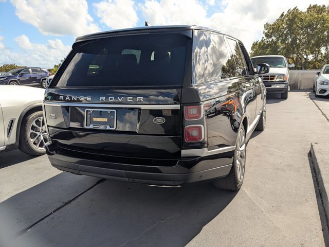 Used 2022 Land Rover Range Rover Westminster Edition image 4