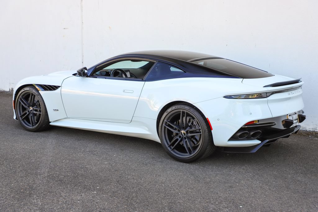 Used 2019 Aston Martin DBS Superleggera RWD image 11