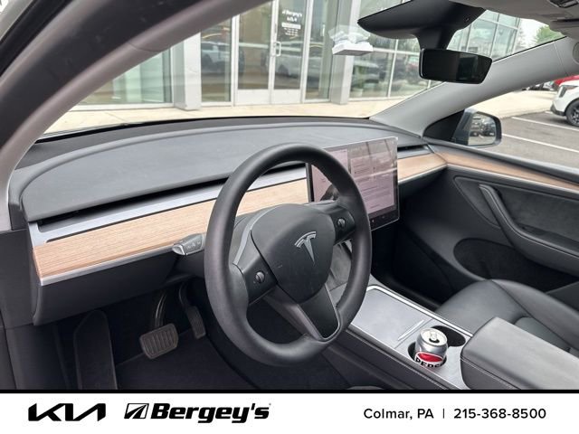 Used 2023 Tesla Model Y Long Range AWD/4WD image 6