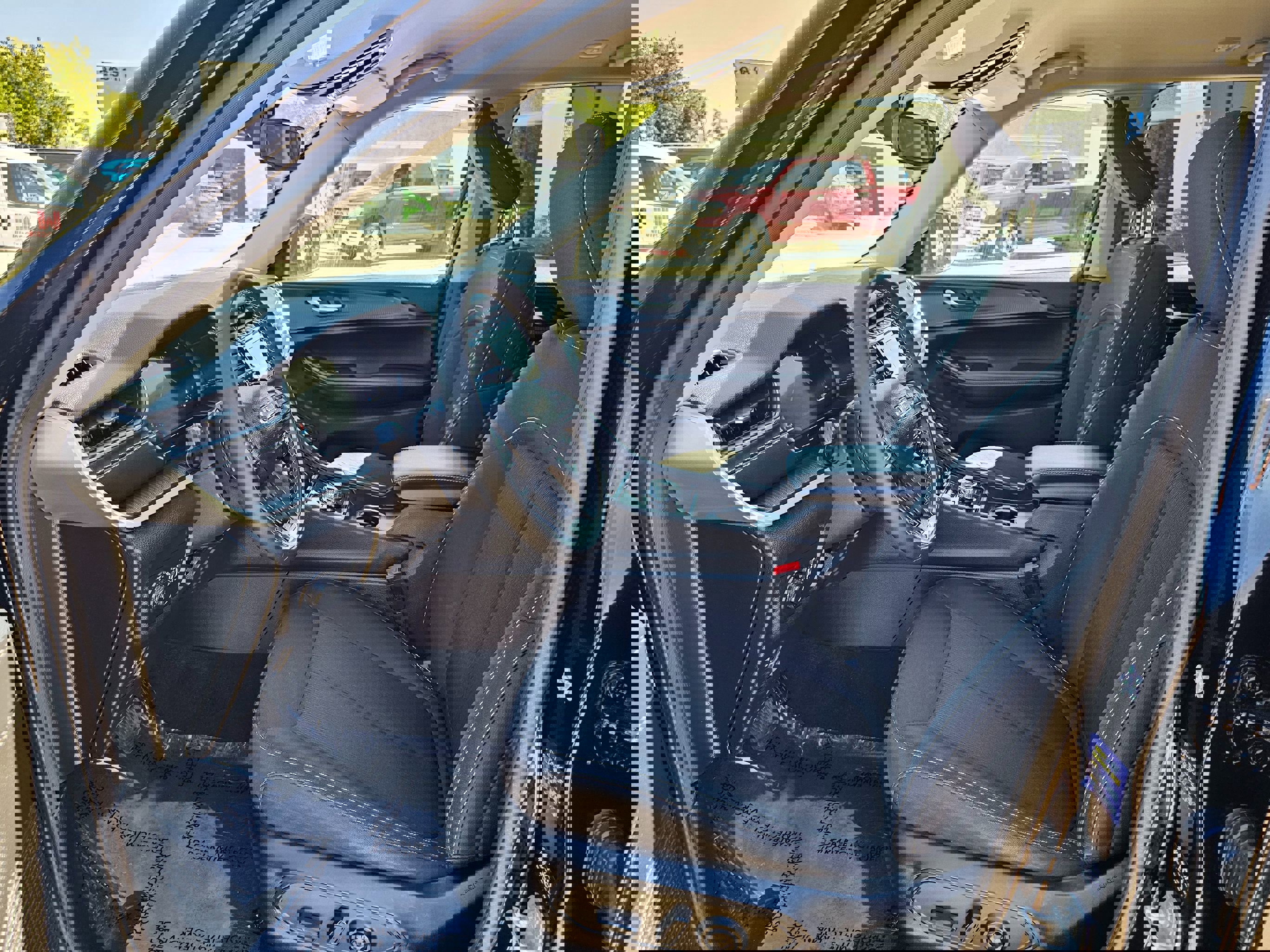 Used 2024 Jeep Grand Cherokee Laredo image 16