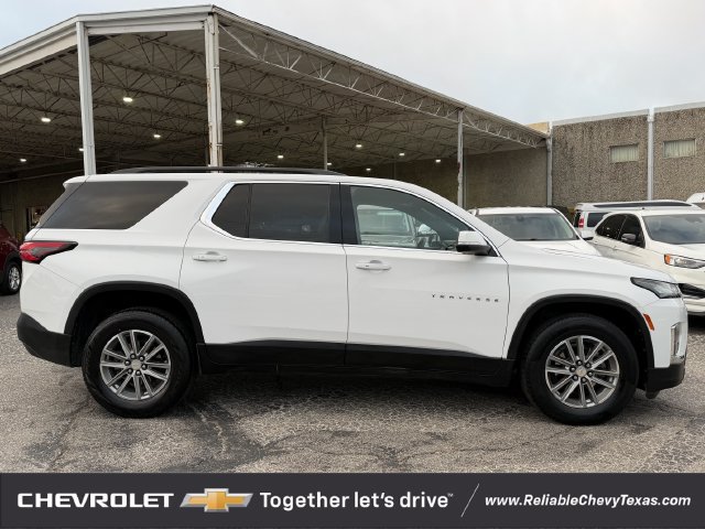 Used 2023 Chevrolet Traverse LT FWD image 3