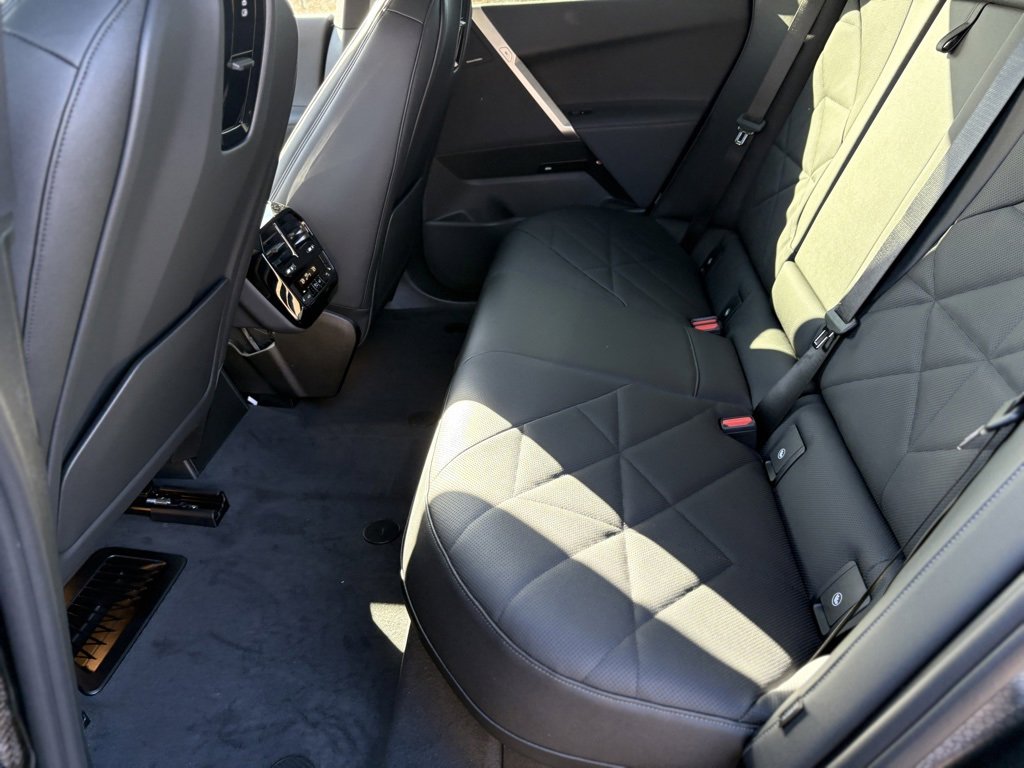 Used 2025 BMW iX xDrive50 w/ Sport Package image 19