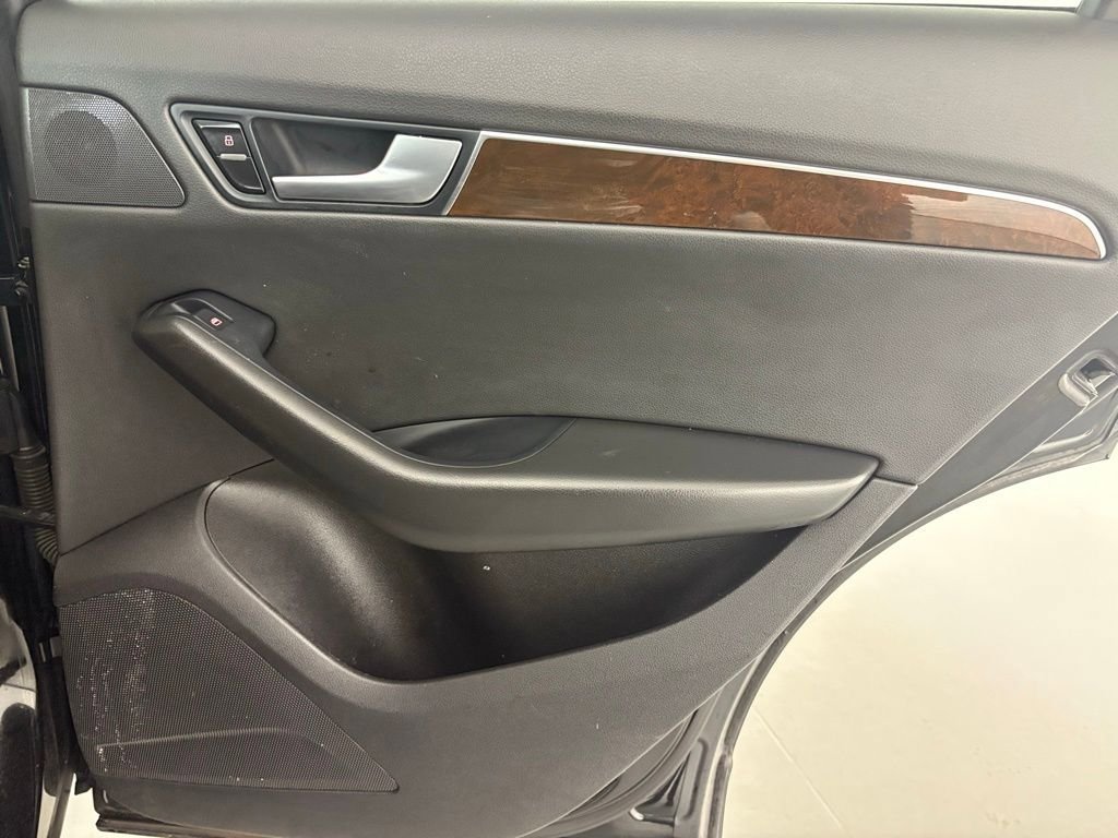 Used 2011 Audi Q5 2.0T Premium image 31