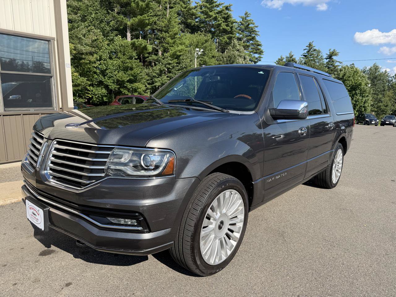 Used 2016 Lincoln Navigator L Select AWD/4WD image 1