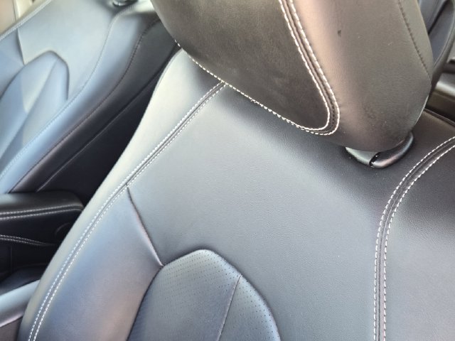 Used 2024 Chrysler Pacifica Touring-L FWD image 15