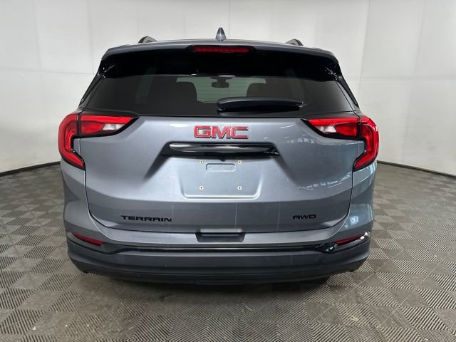 Used 2021 GMC Terrain SLE w/ Driver Convenience Package image 4