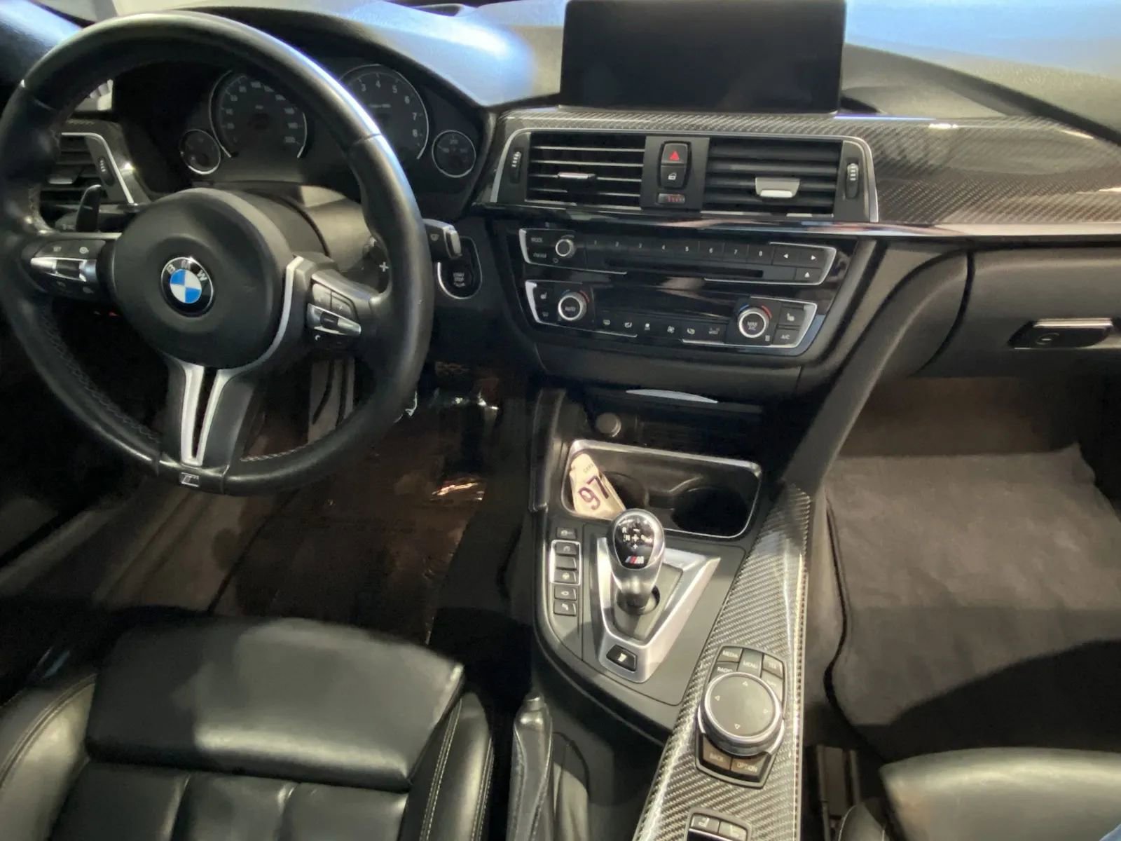 Used 2016 BMW M4 Convertible image 5