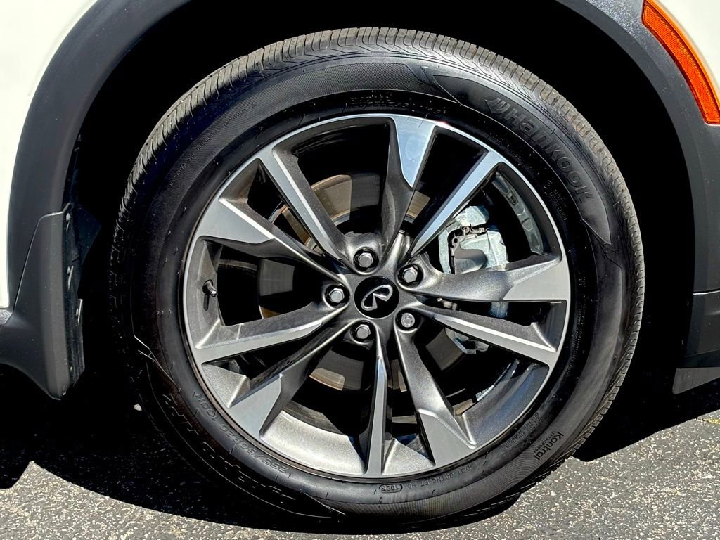 Certified 2025 INFINITI QX60 Luxe w/ Vision Package FWD image 34