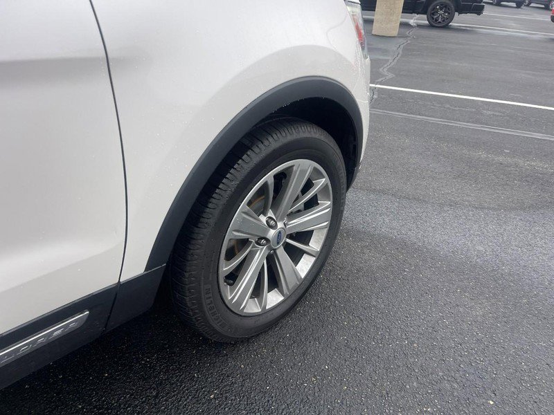 Used 2019 Ford Explorer Limited image 5