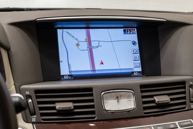 Used 2016 INFINITI Q70 3.7 AWD/4WD image 15