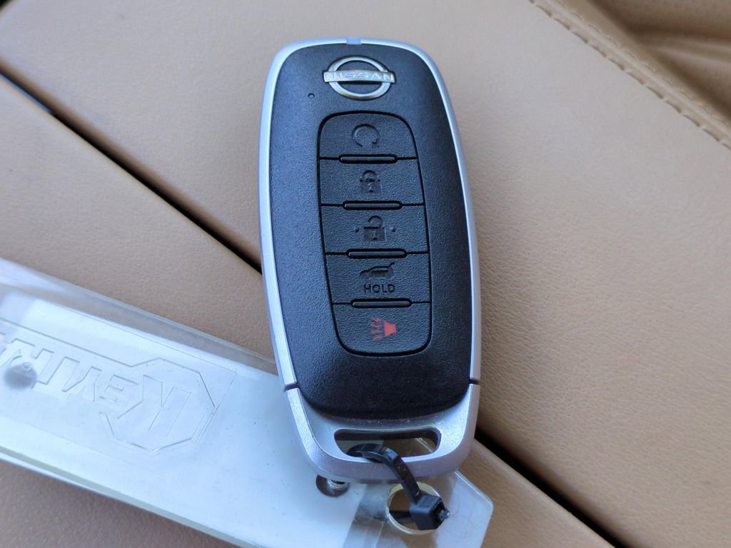 Used 2023 Nissan Rogue Platinum w/ Platinum Premium Package image 26