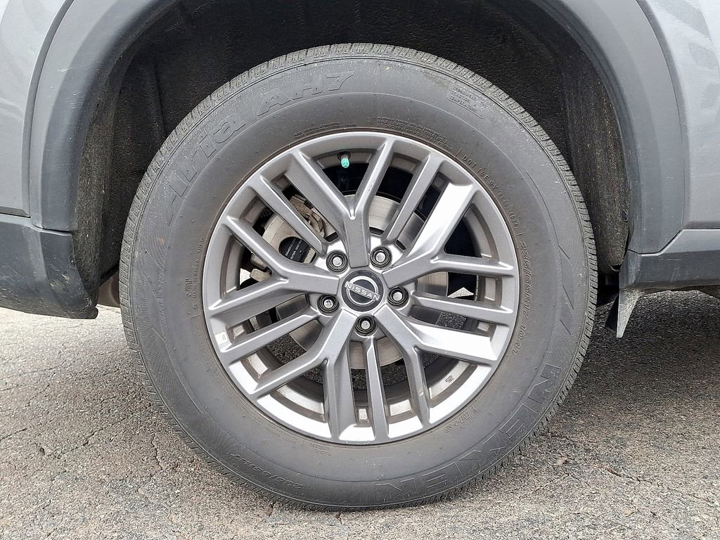 Used 2024 Nissan Rogue S image 8