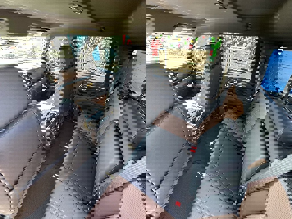 New 2026 Chevrolet Silverado 3500 High Country w/ Technology Package image 24