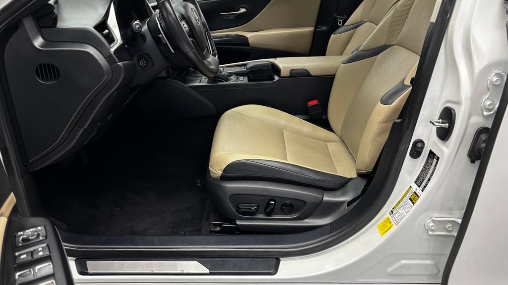 Used 2021 Lexus ES 300h w/ Premium Package FWD image 12