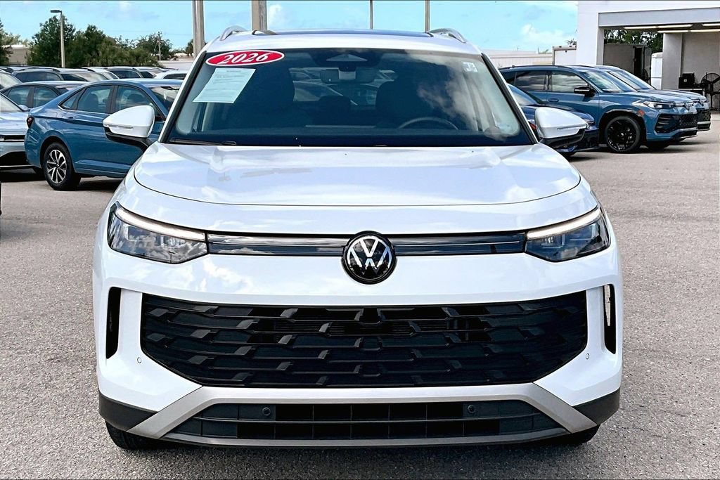 Certified 2026 Volkswagen Tiguan SE w/ Panoramic Sunroof Package FWD image 10