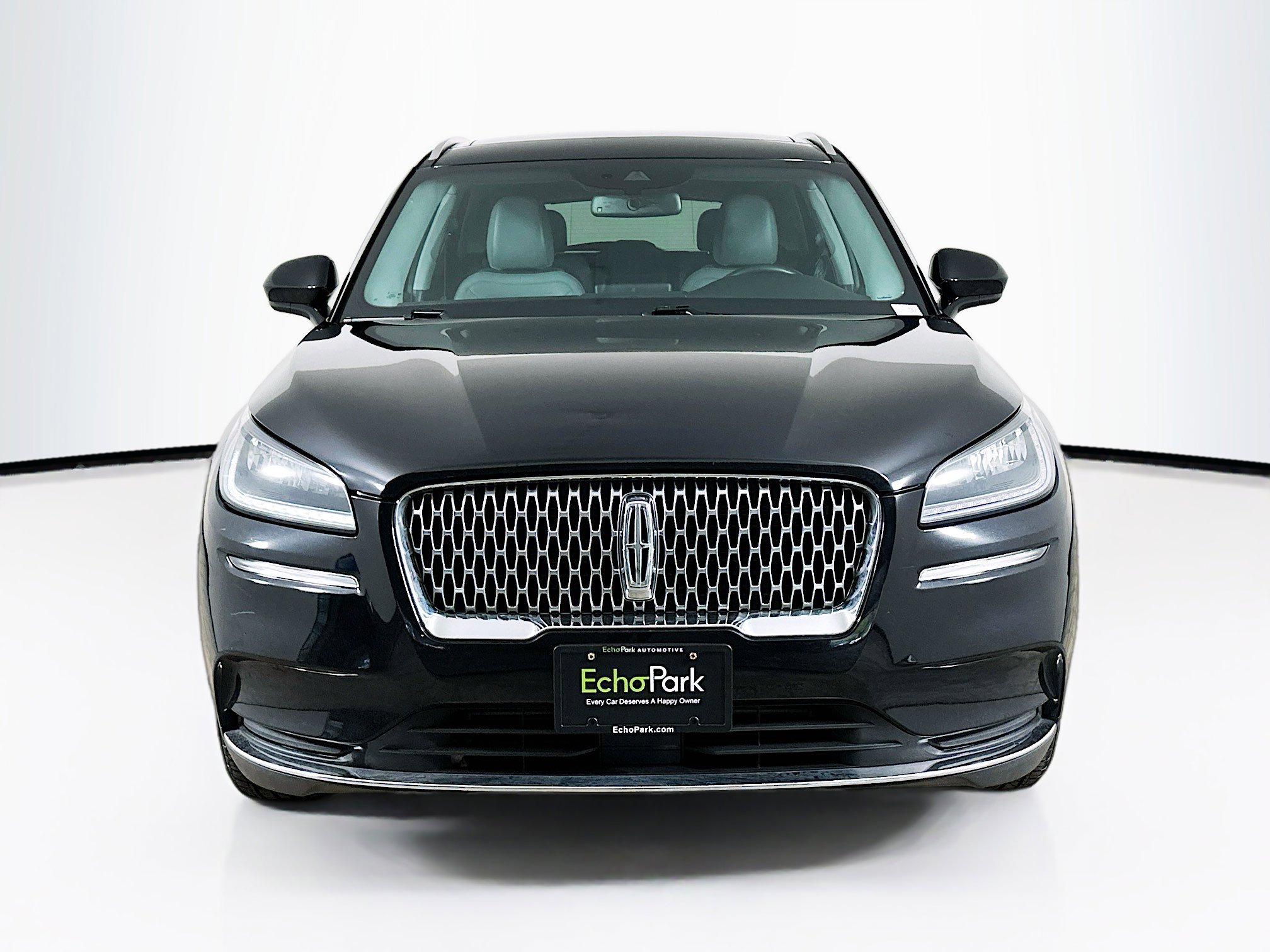 Used 2022 Lincoln Corsair AWD w/ Premium Package image 2