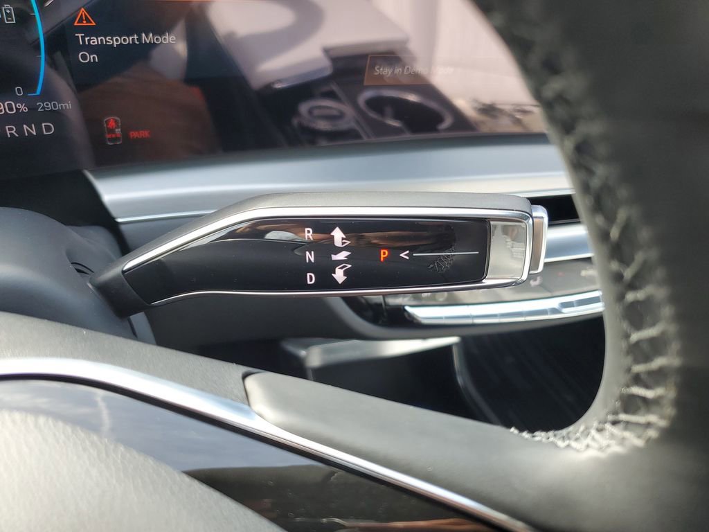 New 2026 Cadillac Lyriq Luxury image 13