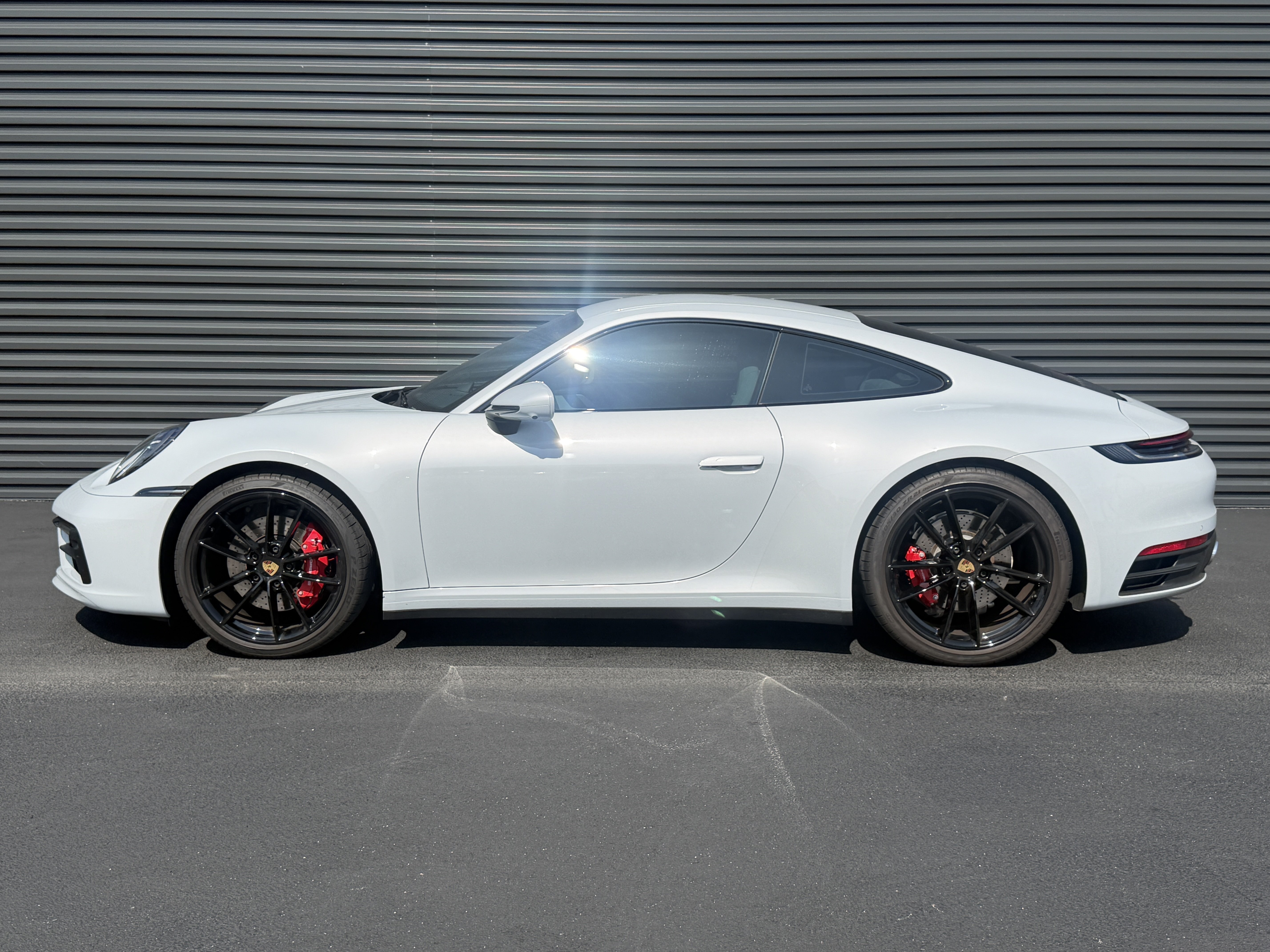 Used 2024 Porsche 911 Carrera S RWD image 2