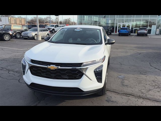 Certified 2024 Chevrolet Trax LS image 3