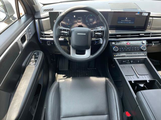 Used 2025 Hyundai Santa Fe Limited image 16