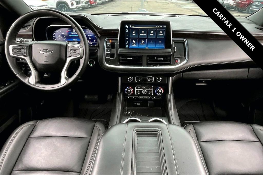 Used 2024 Chevrolet Suburban Z71 w/ Luxury Package AWD/4WD image 7