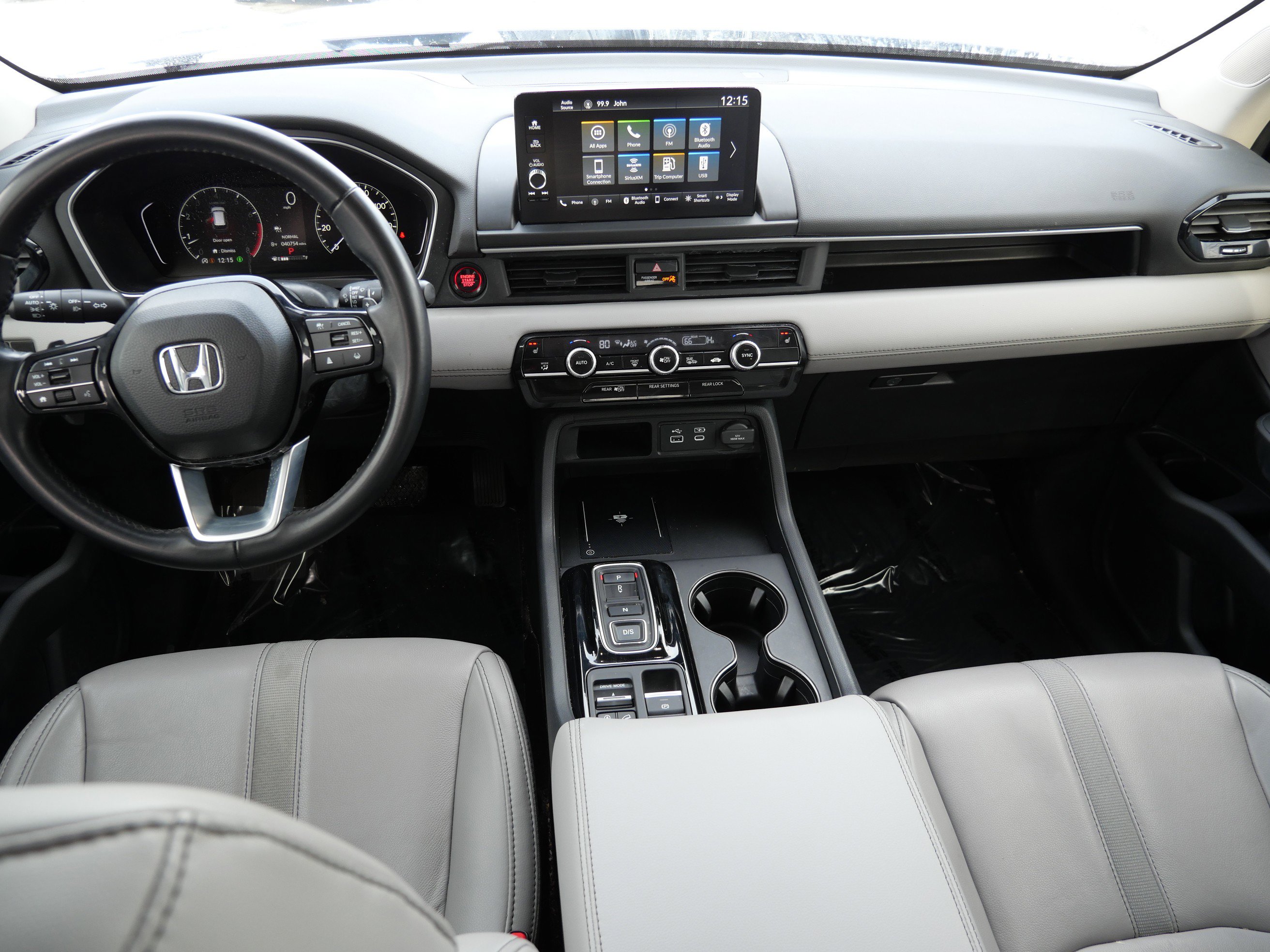 Used 2025 Honda Pilot EX-L image 13