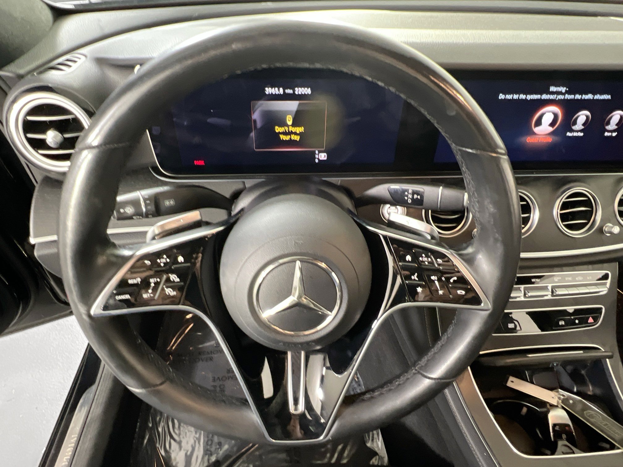 Used 2023 Mercedes-Benz E 350 4MATIC image 11