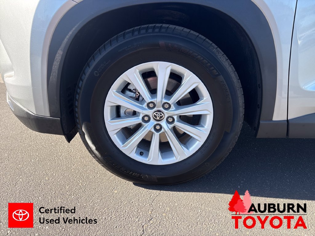 Used 2025 Toyota Grand Highlander AWD image 24