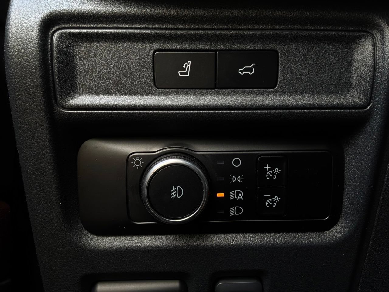 Used 2024 Ford Expedition Limited AWD/4WD image 31