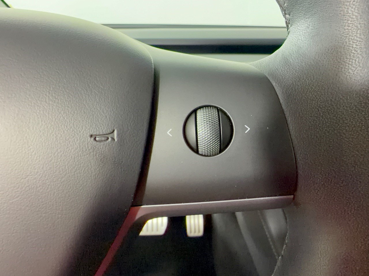 Used 2025 Tesla Model Y Performance AWD/4WD image 19