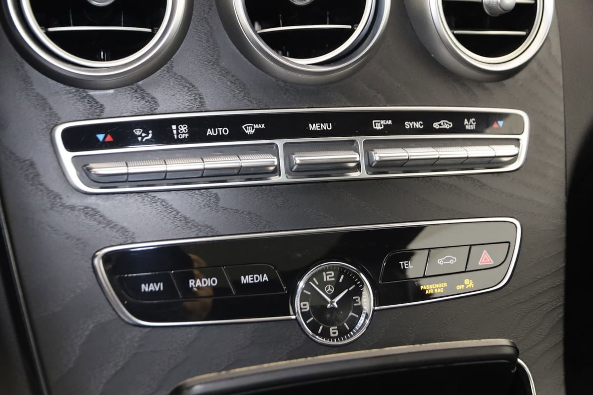 Used 2020 Mercedes-Benz C 300 4MATIC Coupe w/ AMG Line image 33