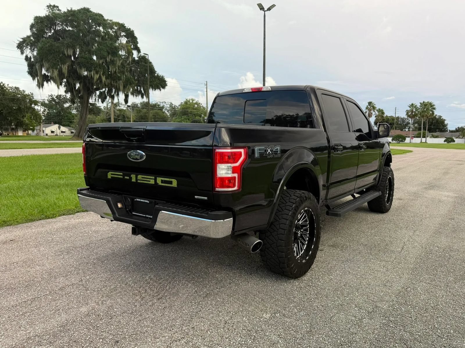 Used 2019 Ford F150 Lariat w/ Trailer Tow Package AWD/4WD image 5