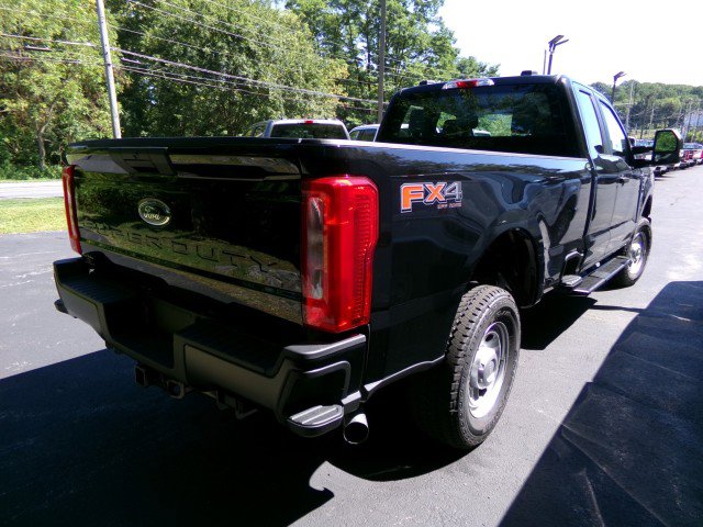 New 2026 Ford F350 XL image 4