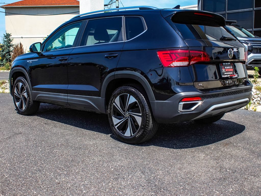 Used 2024 Volkswagen Taos SE AWD/4WD image 4