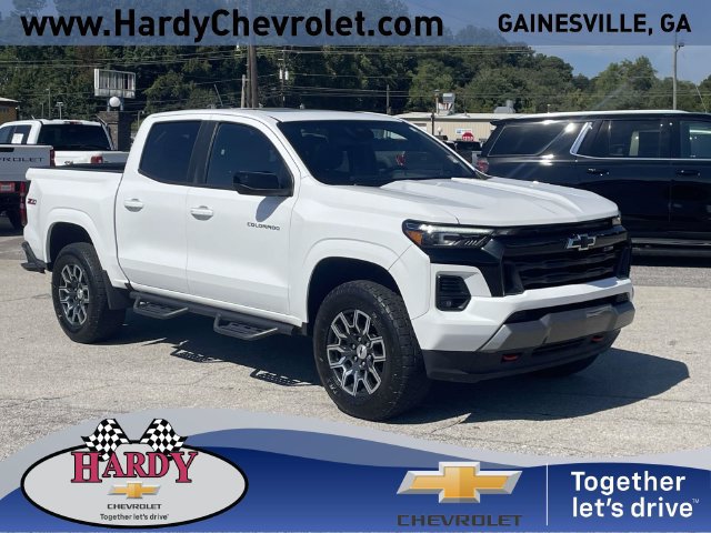 Used 2023 Chevrolet Colorado Z71 w/ Z71 Convenience Package 2