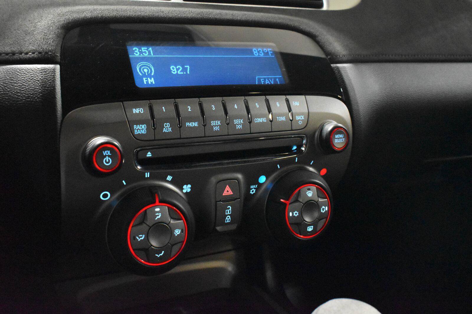 Used 2015 Chevrolet Camaro Z/28 RWD image 11