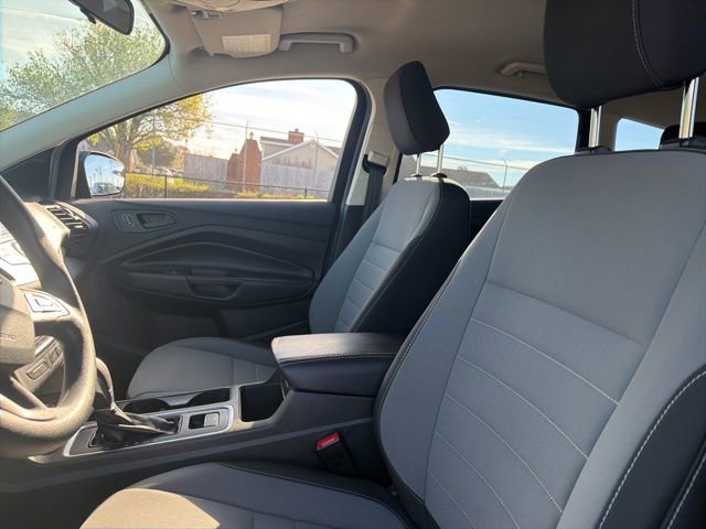 Used 2019 Ford Escape S image 10