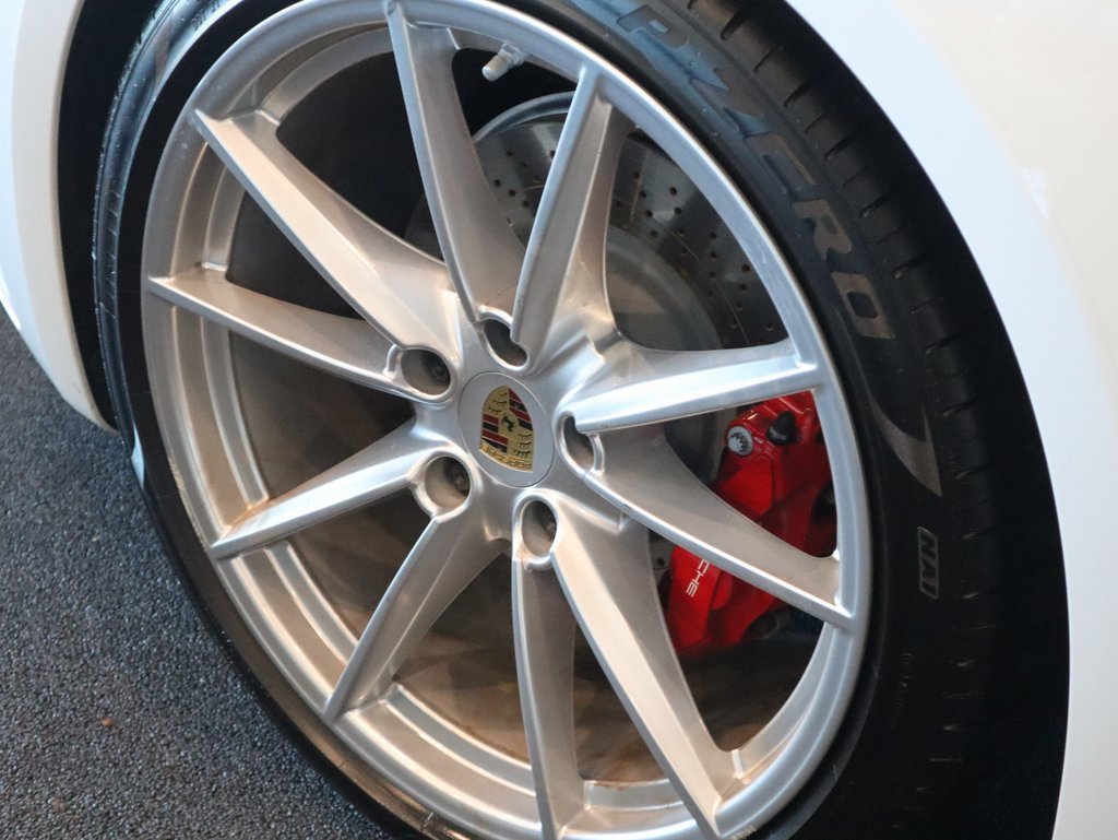 Used 2020 Porsche 911 Carrera S image 8