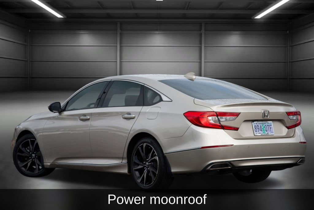 Used 2018 Honda Accord Touring image 8