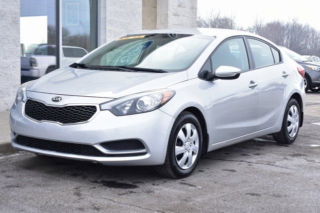 Used 2016 Kia Forte LX image 9