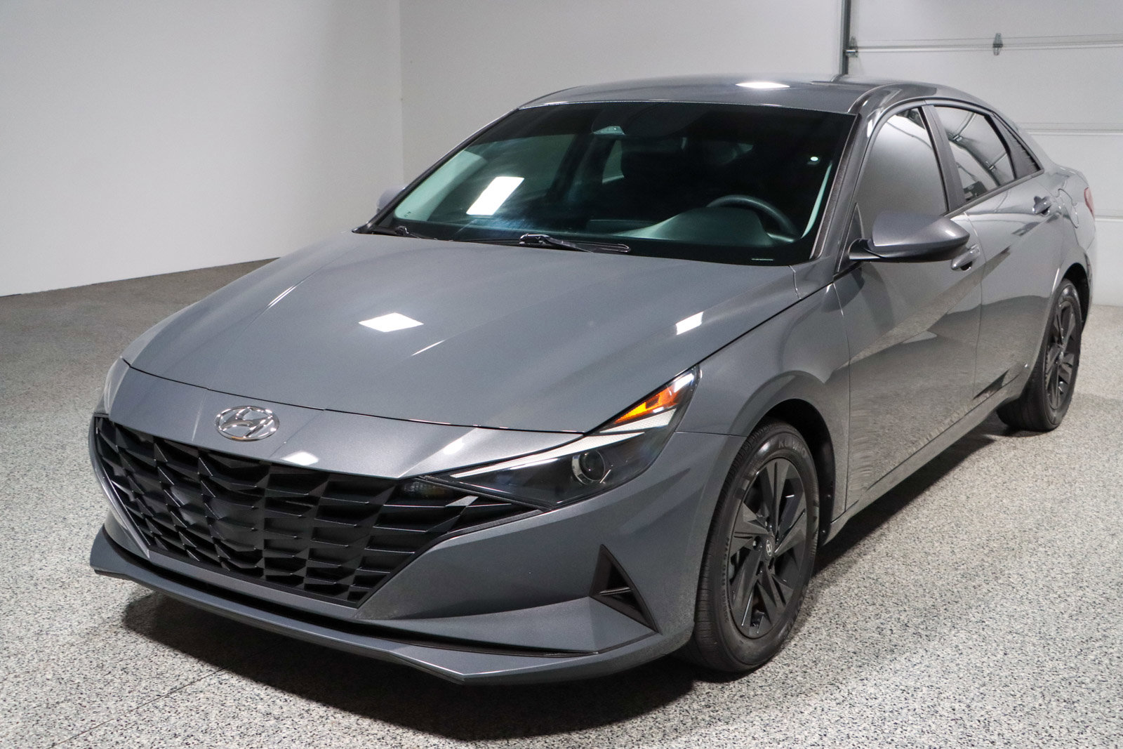 Used 2023 Hyundai Elantra SEL w/ Cargo Package FWD image 29
