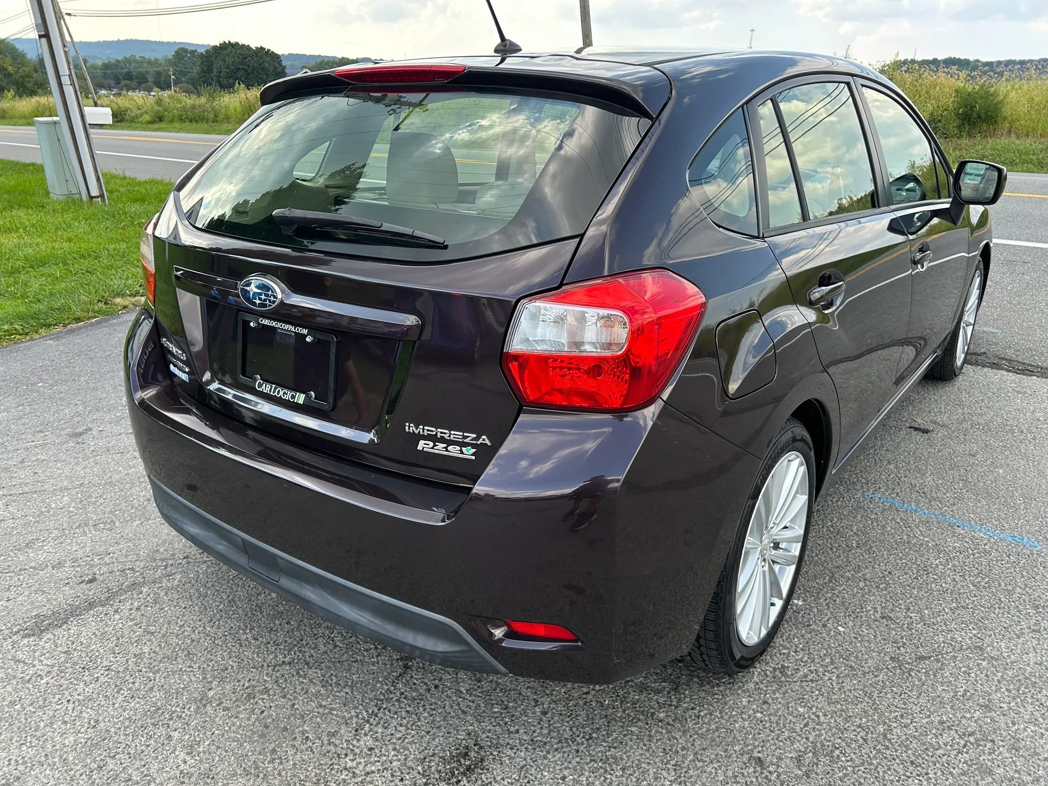 Used 2013 Subaru Impreza 2.0i Premium AWD/4WD image 8