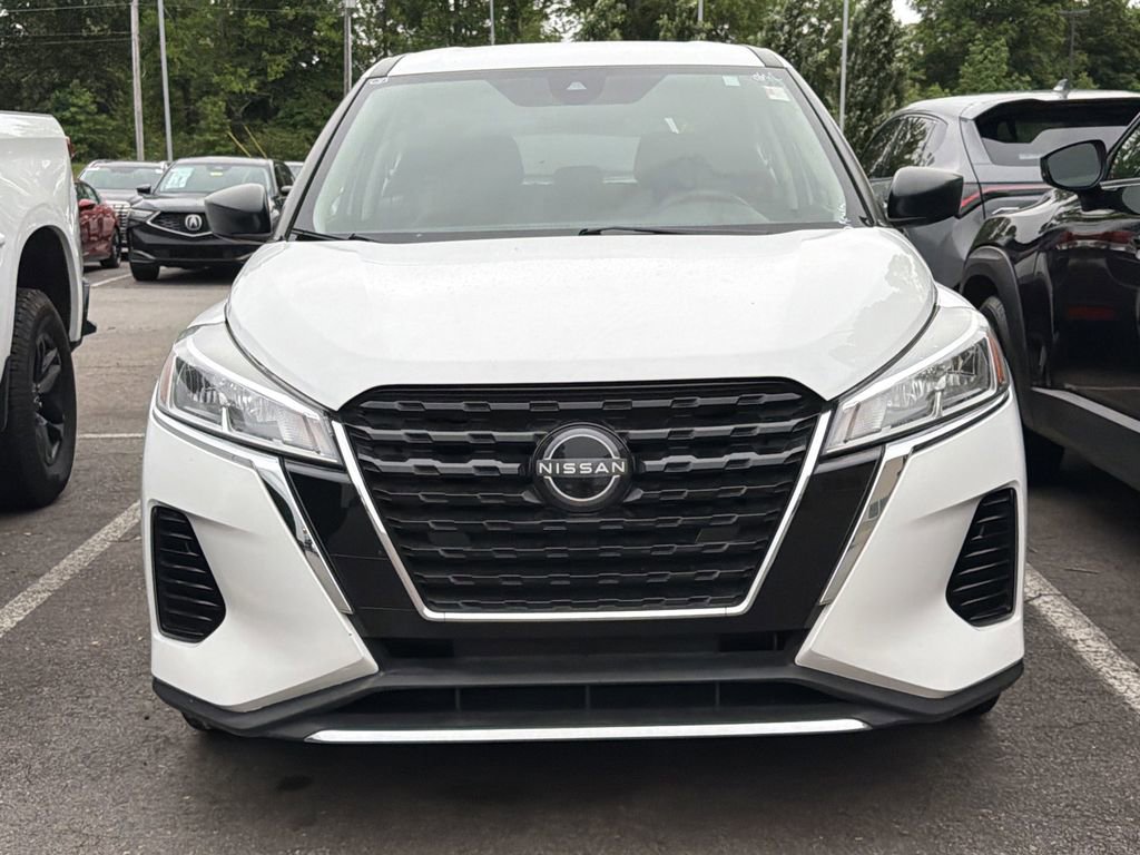 Used 2024 Nissan Kicks S FWD image 2