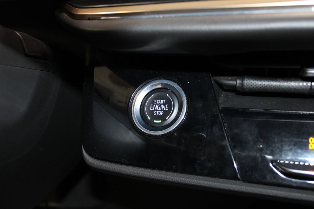 Used 2024 Buick Envision Avenir image 55